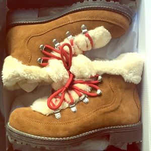 JCrew Winter Lace up Boots in Caramel Suede